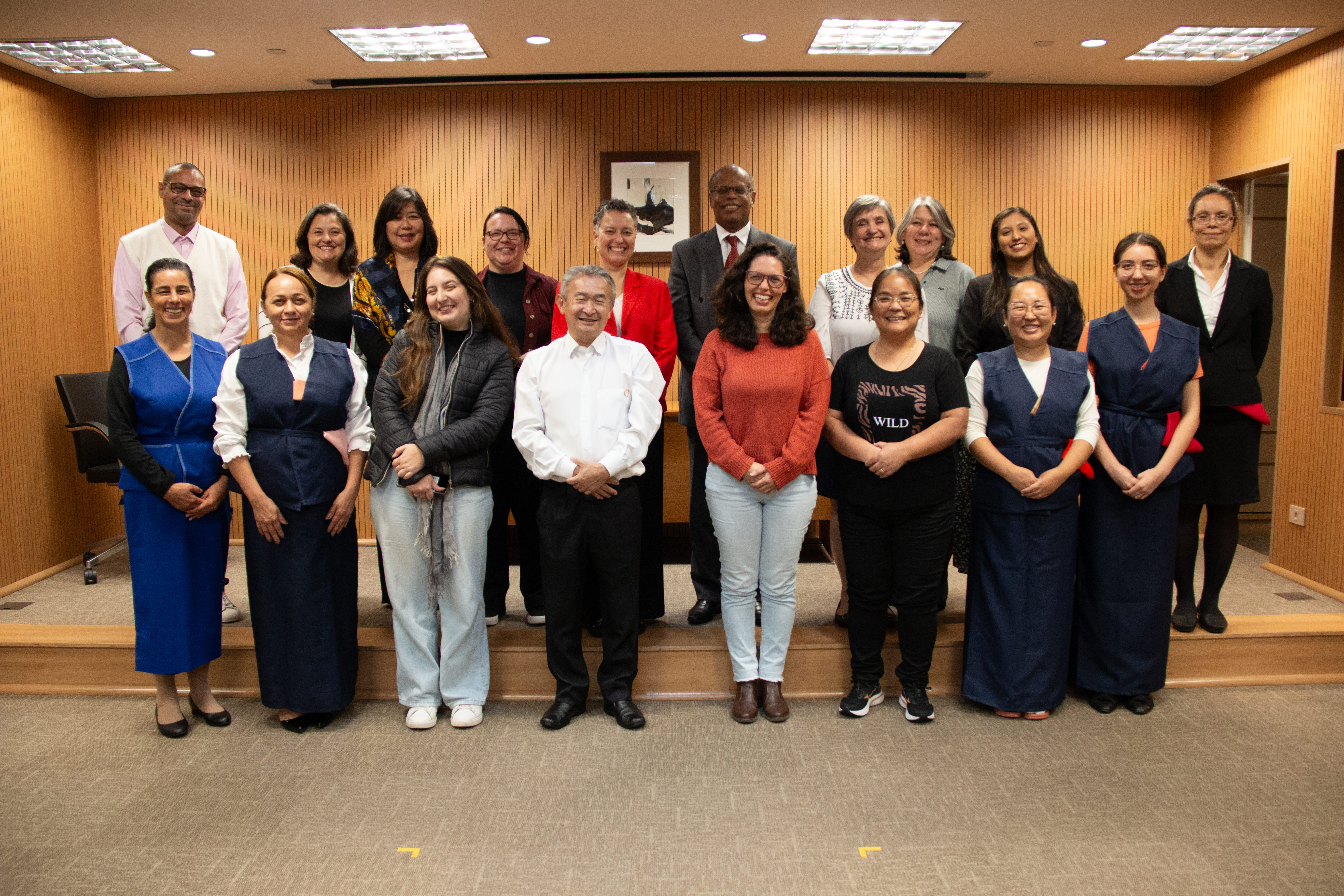 Colaboradores participam de vivncia do <em>Chad</em> - Cerimnia do Ch